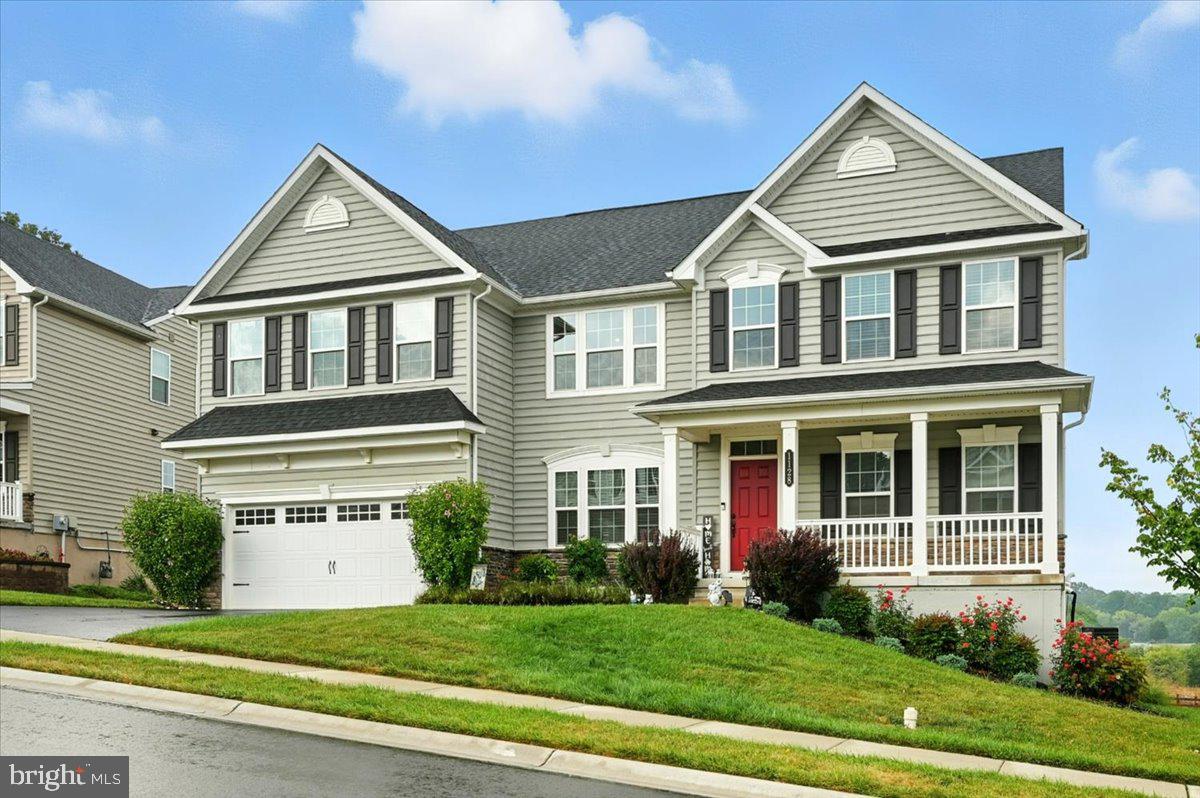 1128 ISABELLA COURT