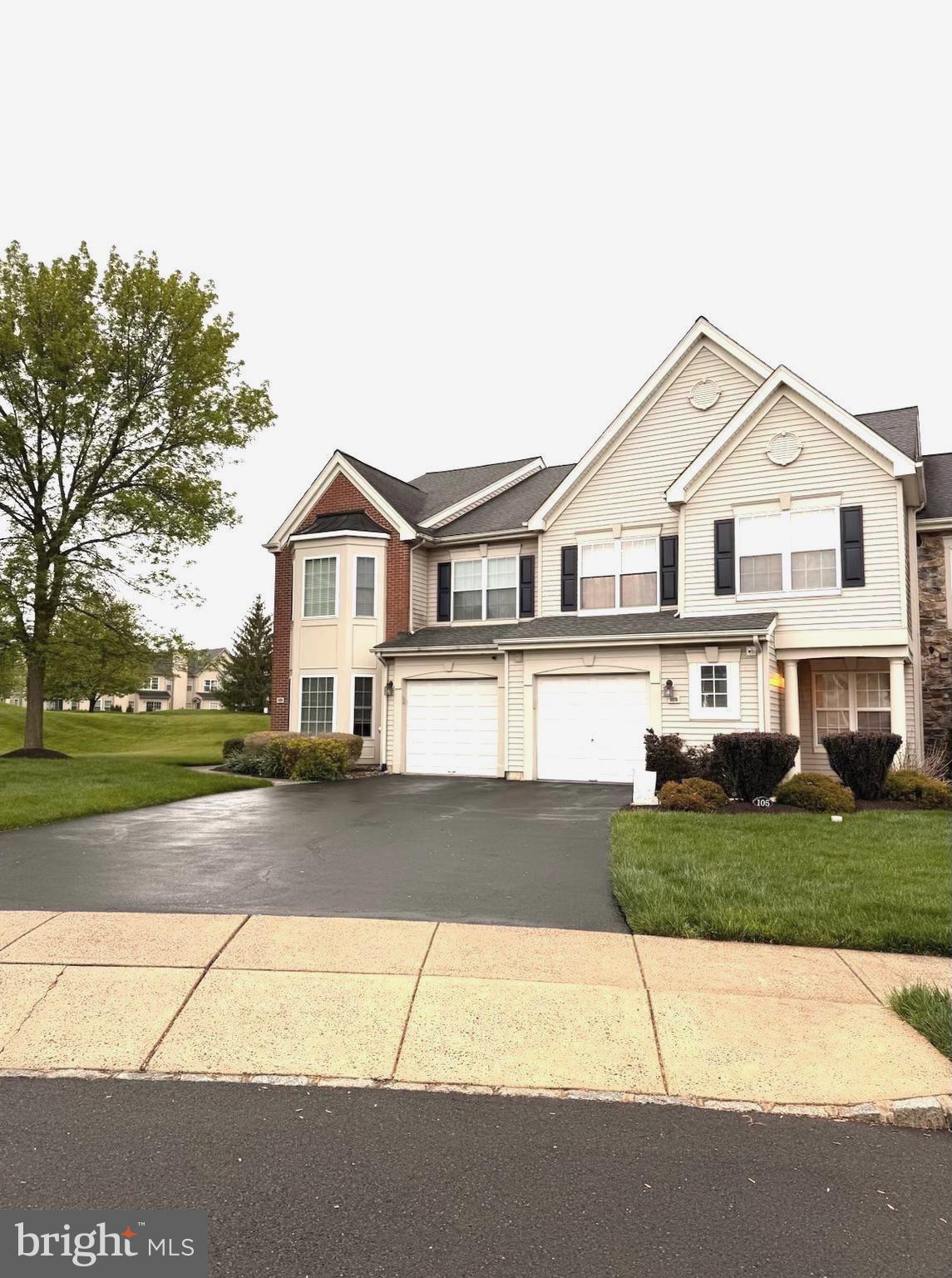 COUNTRY CROSSING - Residential