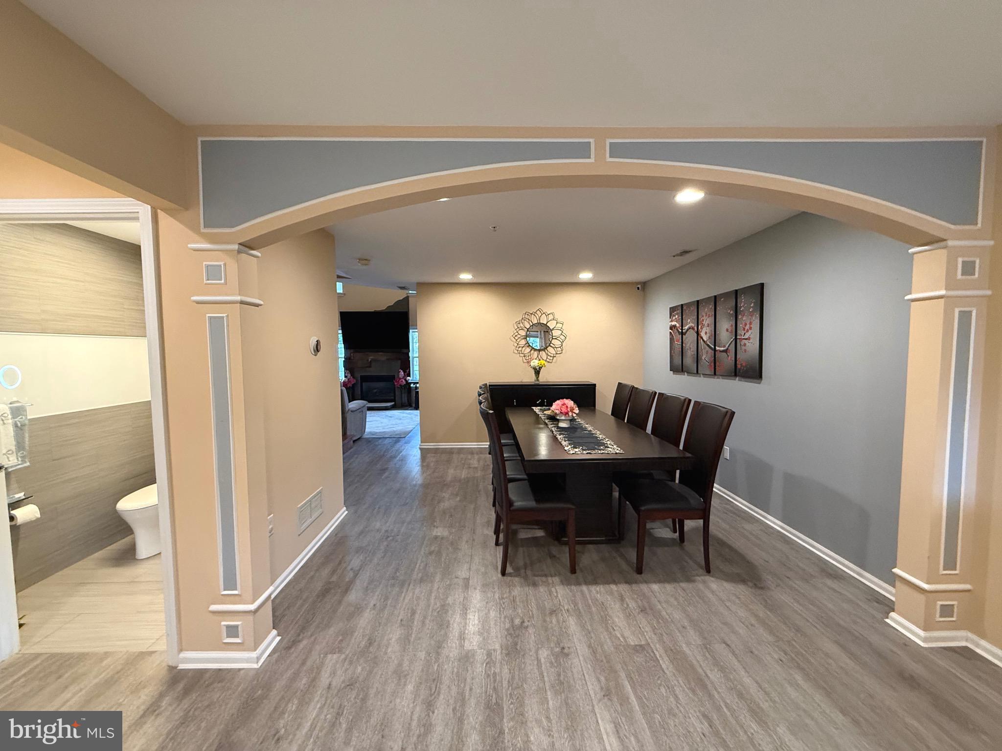 COUNTRY CROSSING - Residential