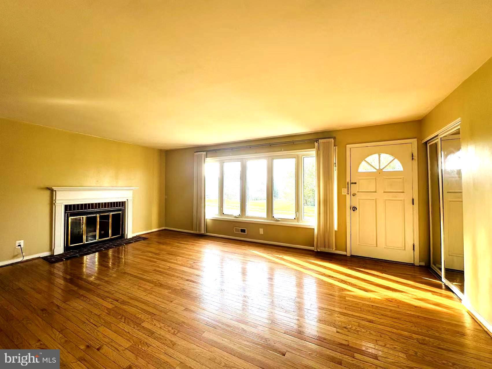 11 WENDSLOW ROAD