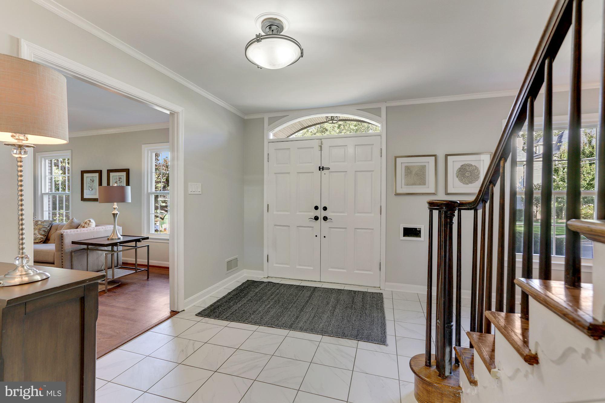 COUNTRY CLUB HILLS - Residential