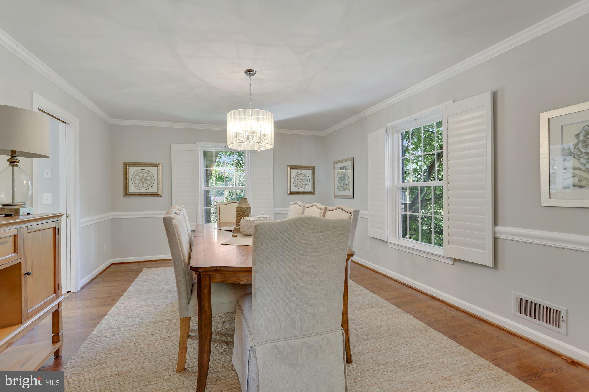 COUNTRY CLUB HILLS - Residential