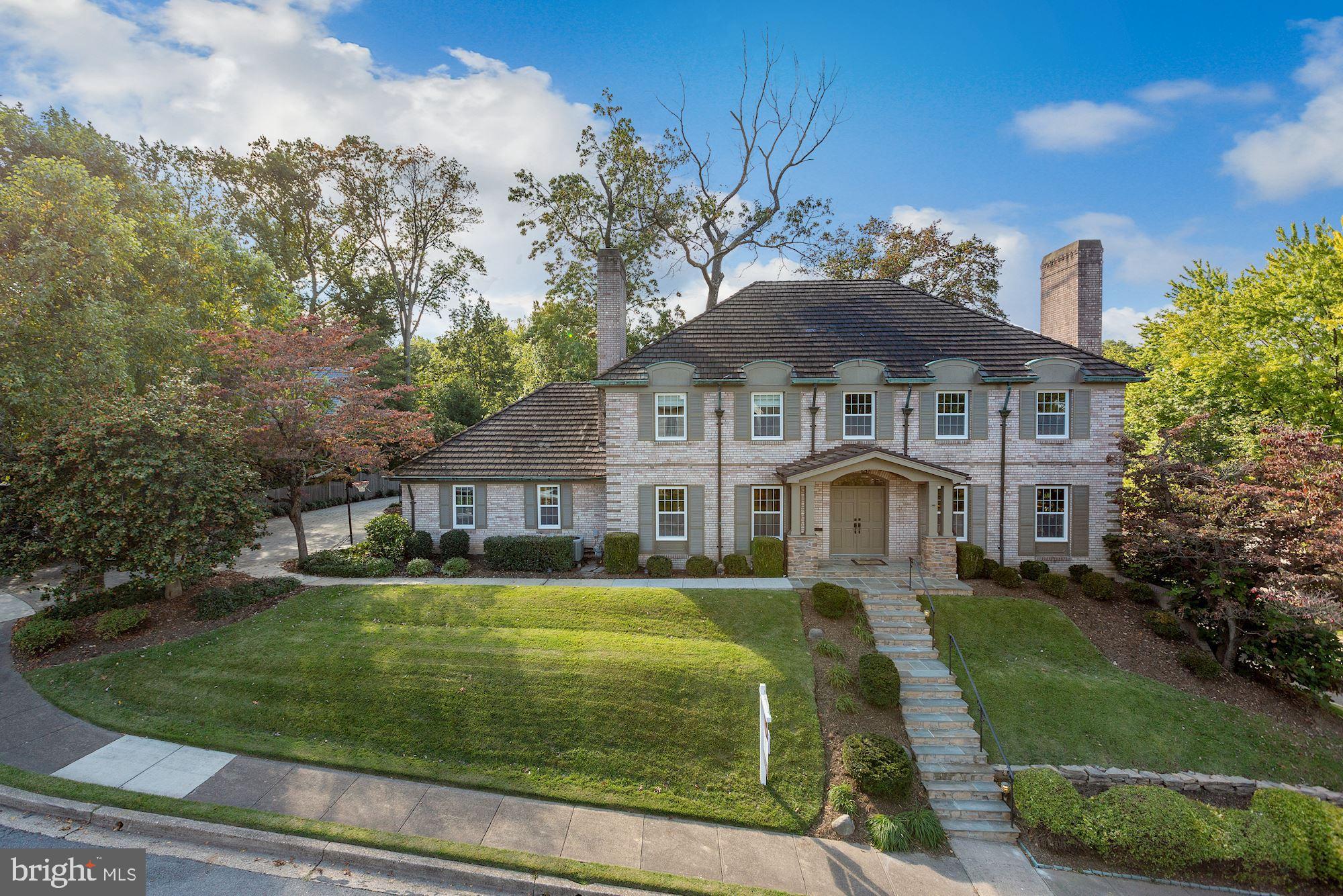 COUNTRY CLUB HILLS - Residential