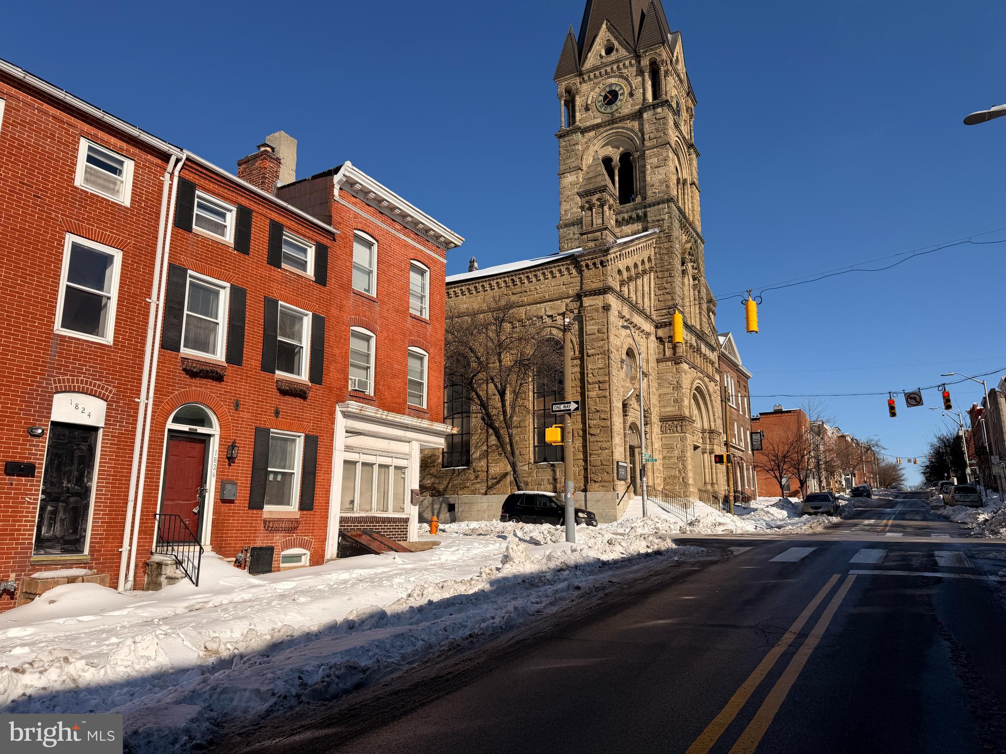 1826 E LOMBARD STREET