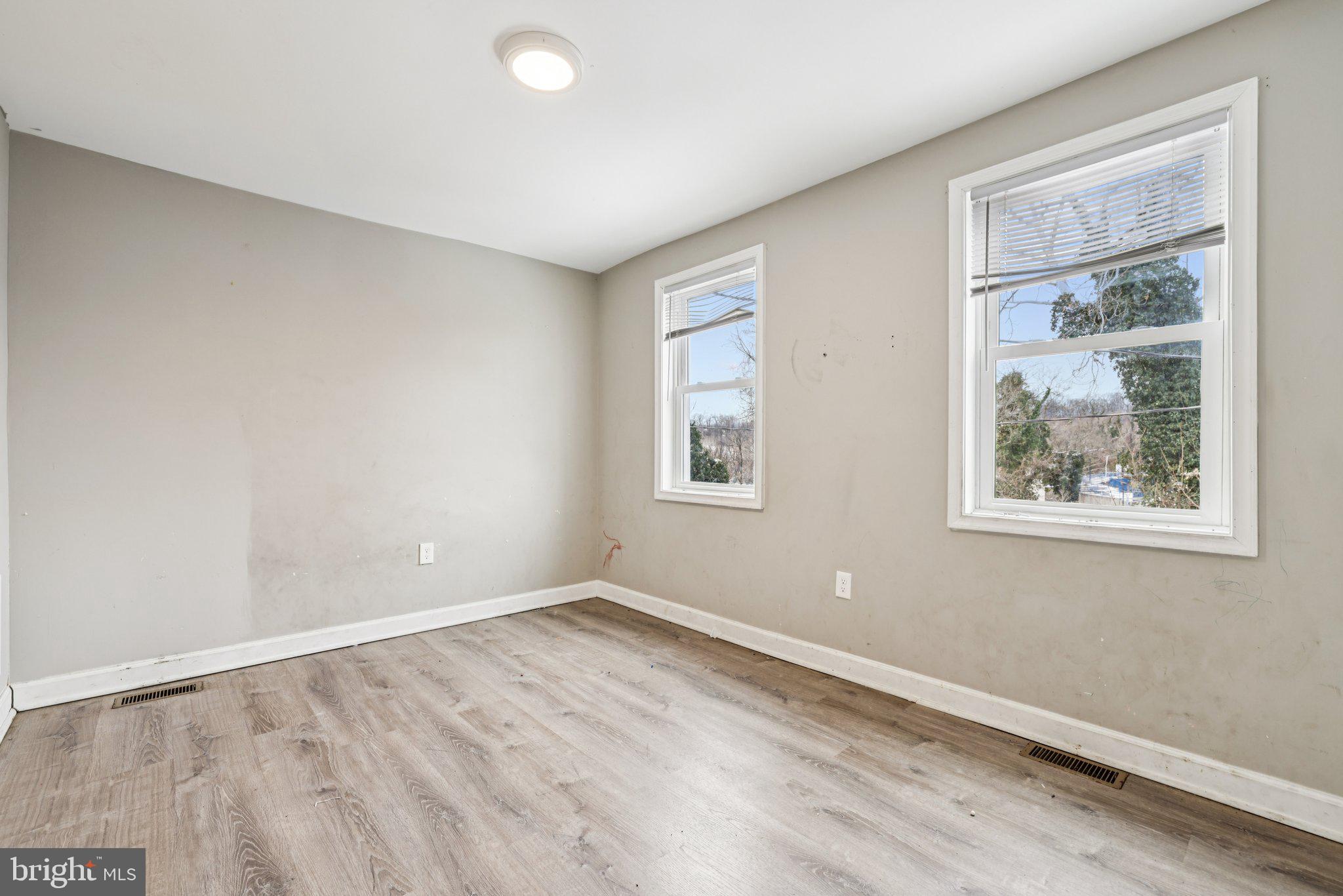 WINCHESTER - Residential