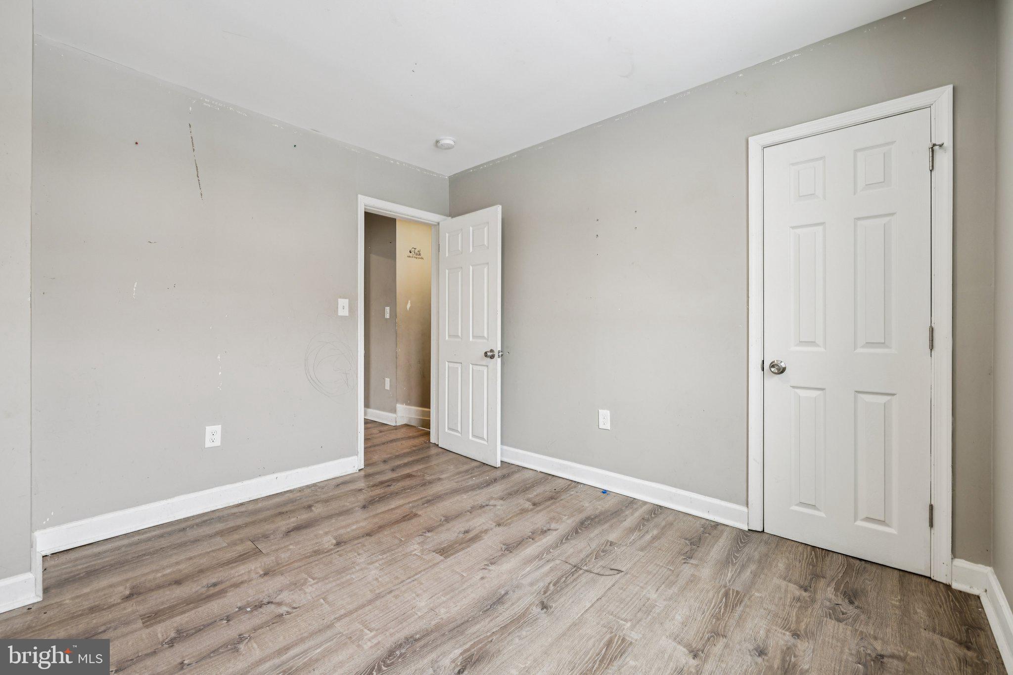 WINCHESTER - Residential