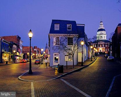 CREEKSIDE VILLAGE - Residential