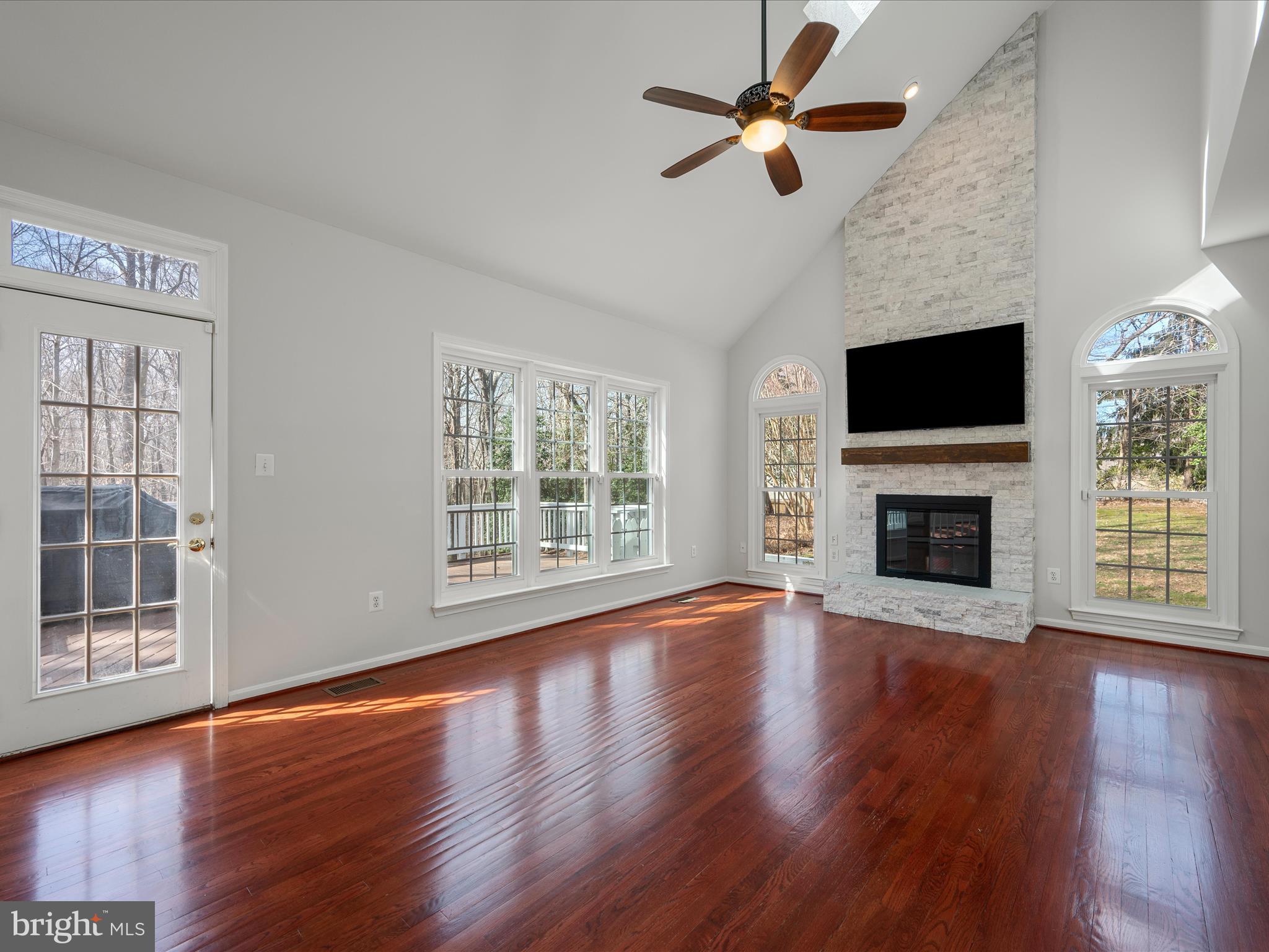 RIVERVIEW ESTATES - Residential