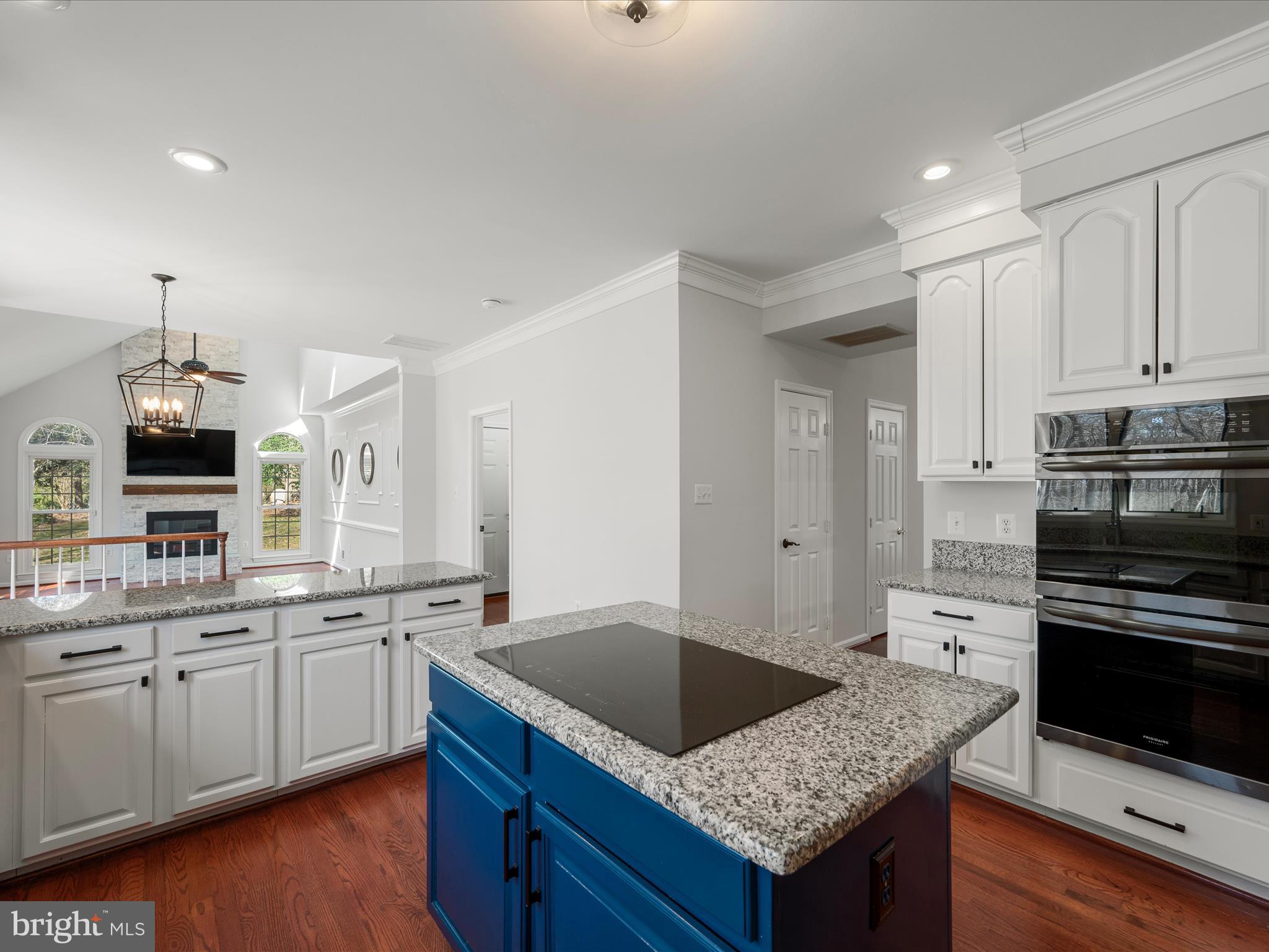 RIVERVIEW ESTATES - Residential