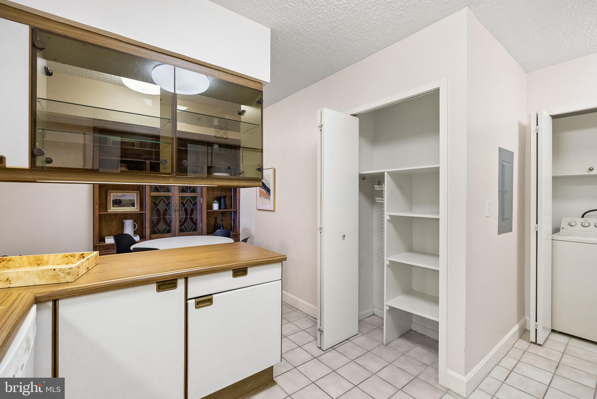 CRYSTAL GATEWAY - Residential