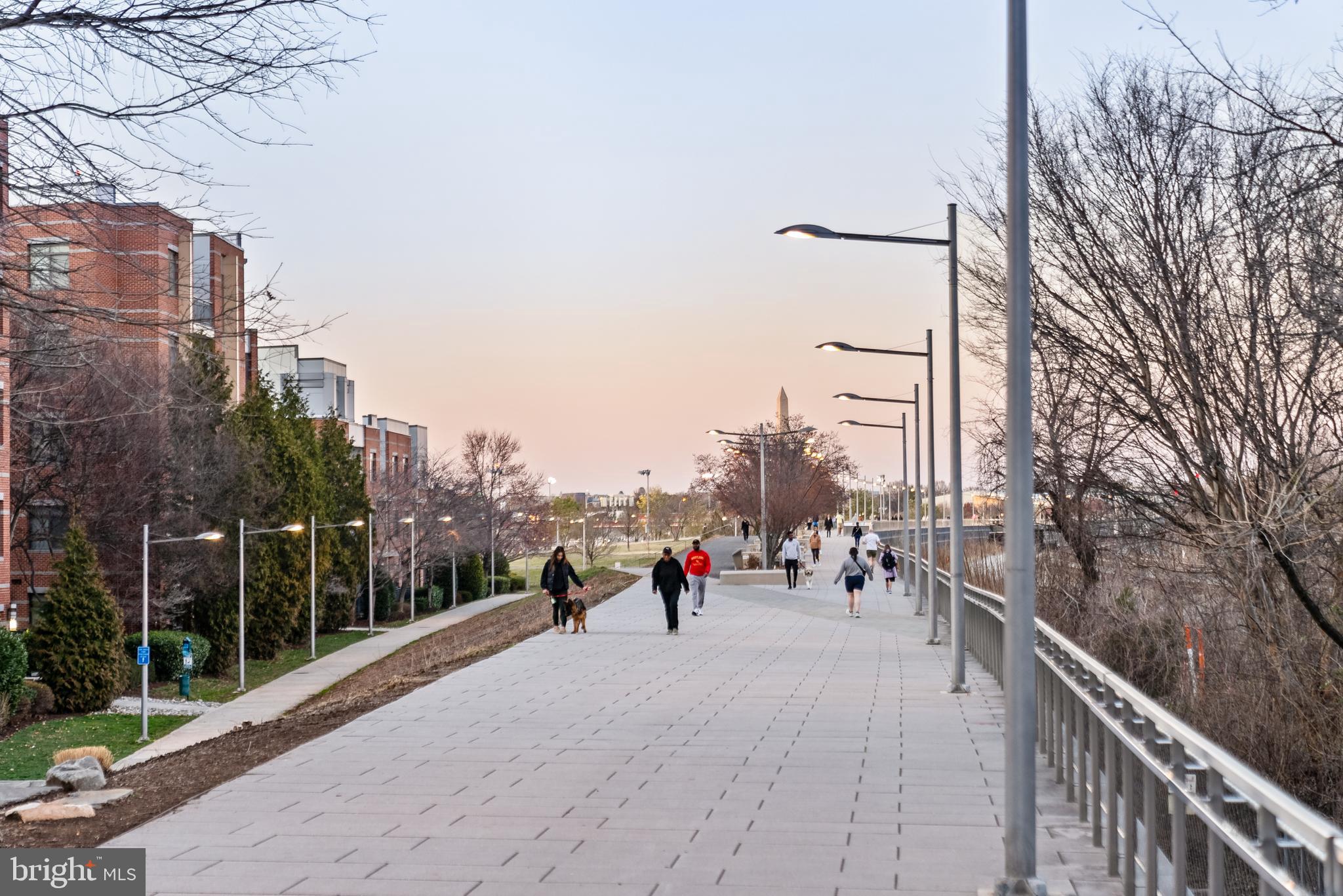 CRYSTAL GATEWAY - Residential