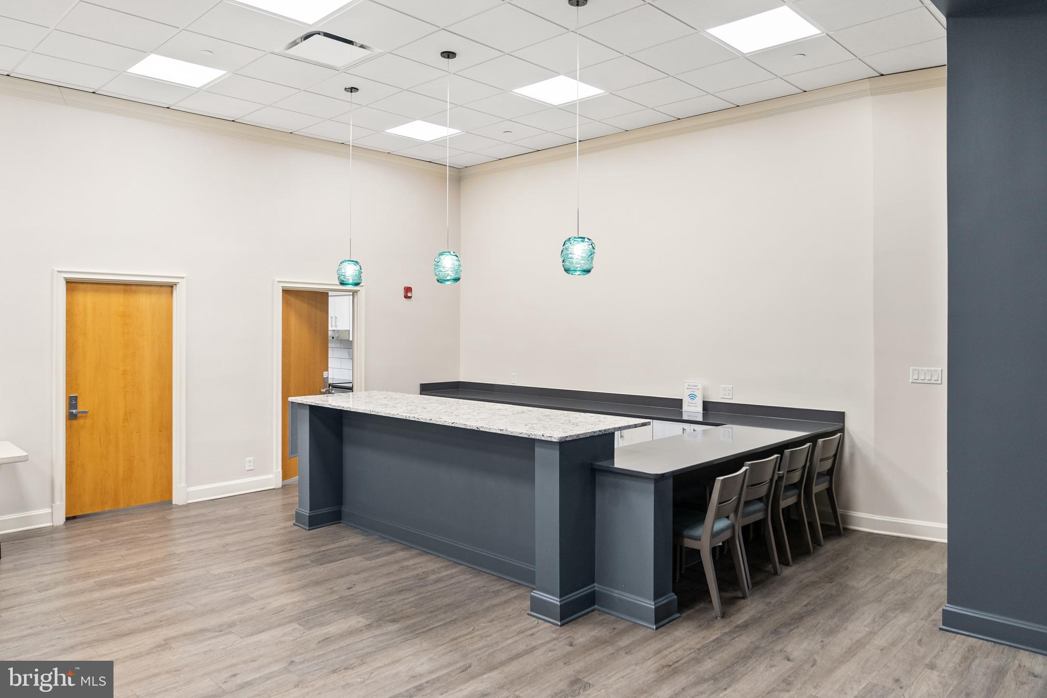 CRYSTAL GATEWAY - Residential