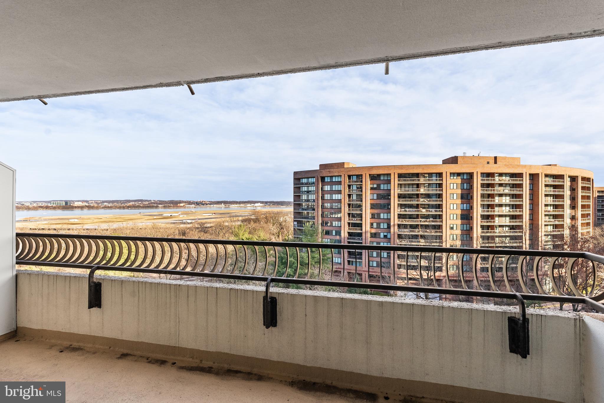 CRYSTAL GATEWAY - Residential