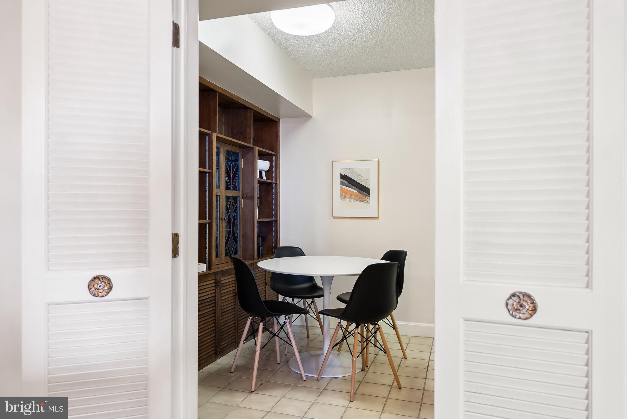 CRYSTAL GATEWAY - Residential