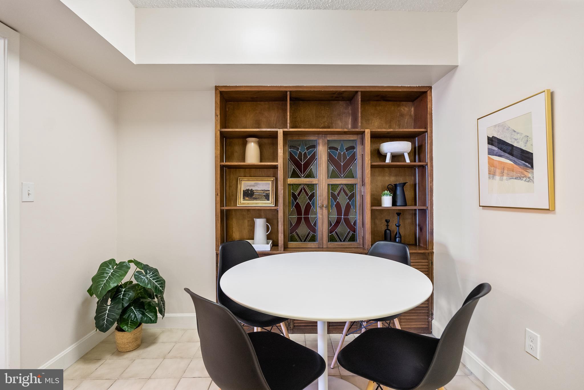 CRYSTAL GATEWAY - Residential