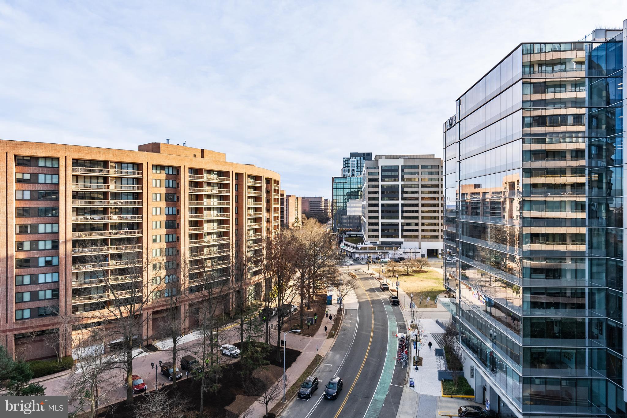 CRYSTAL GATEWAY - Residential