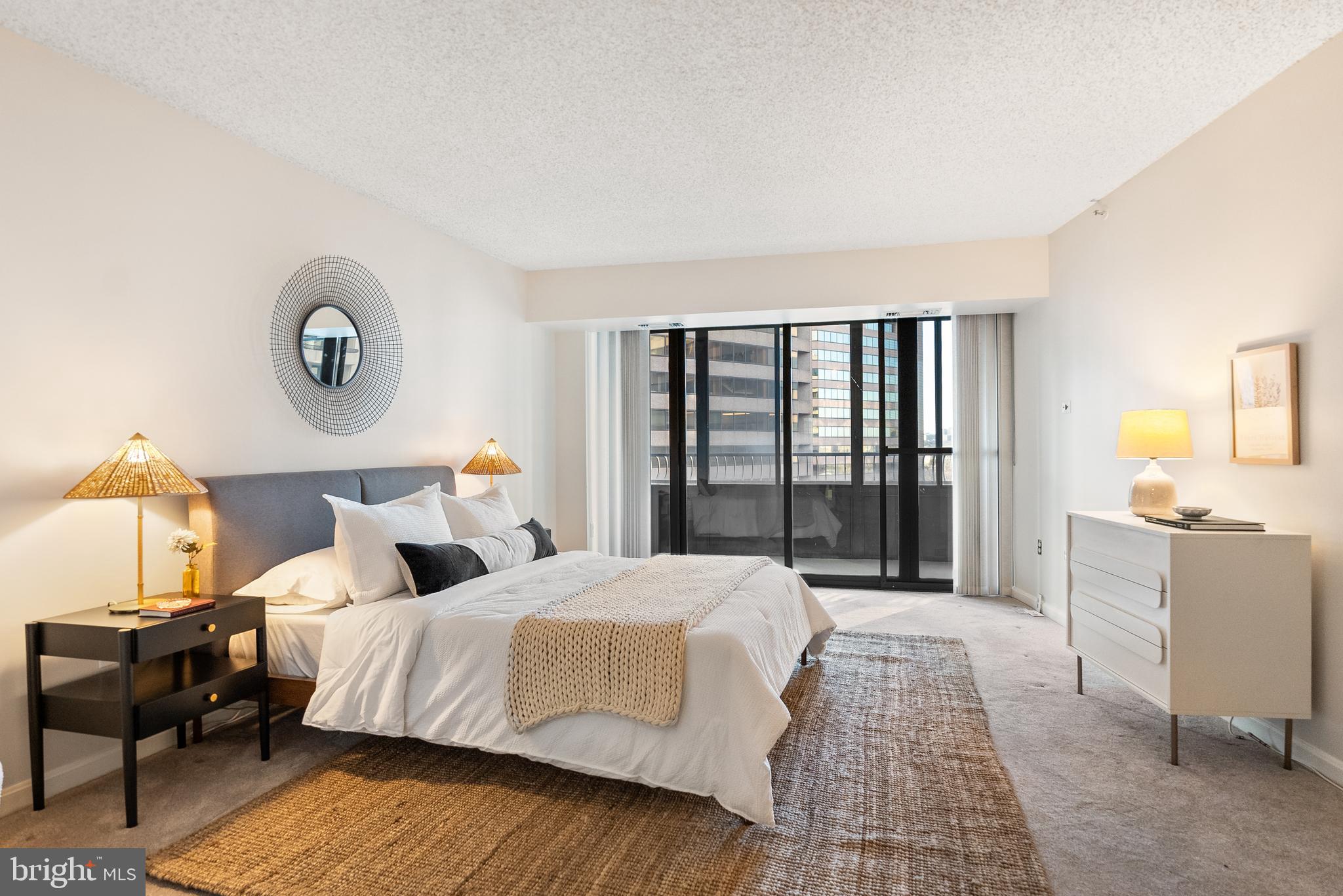 CRYSTAL GATEWAY - Residential