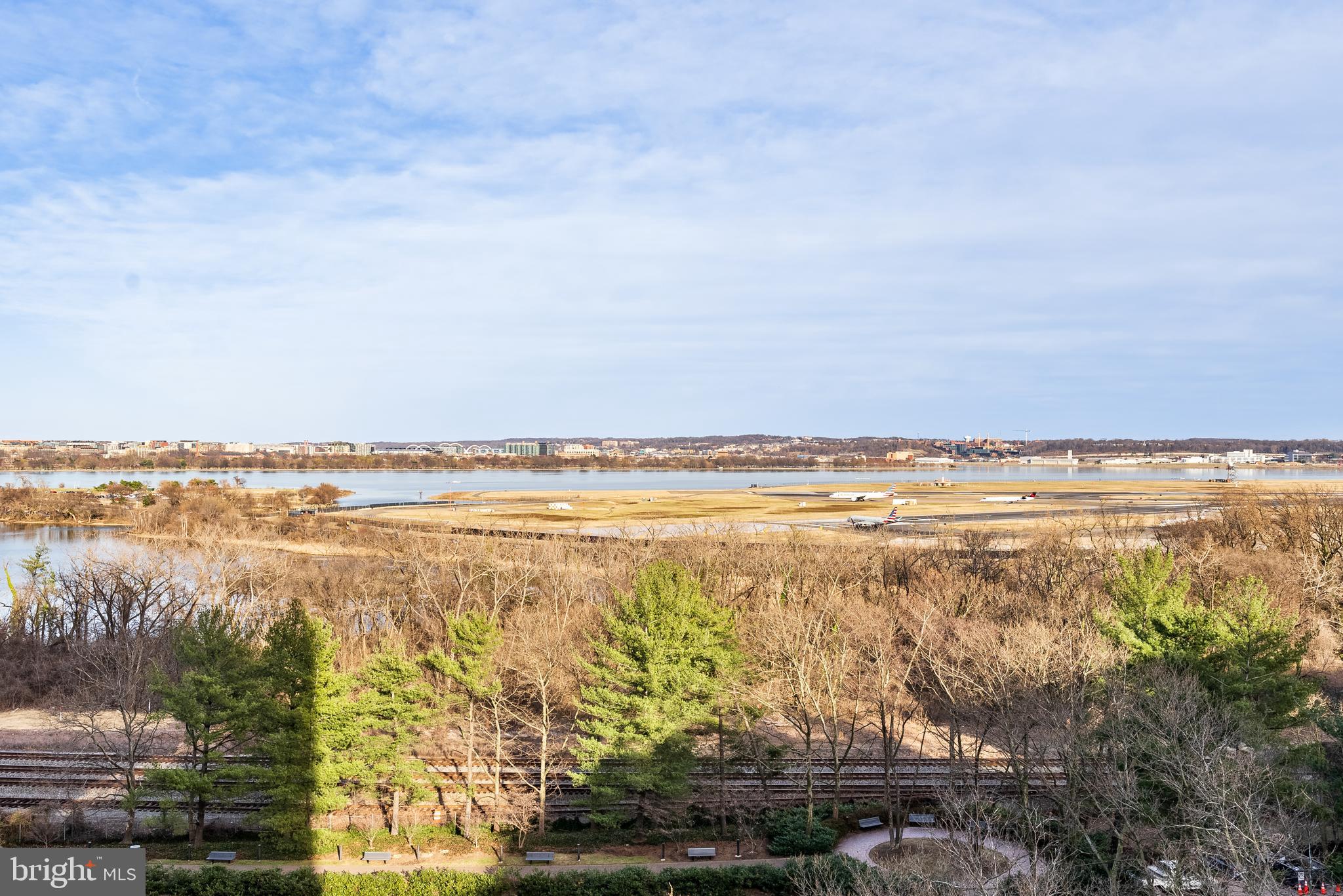 CRYSTAL GATEWAY - Residential