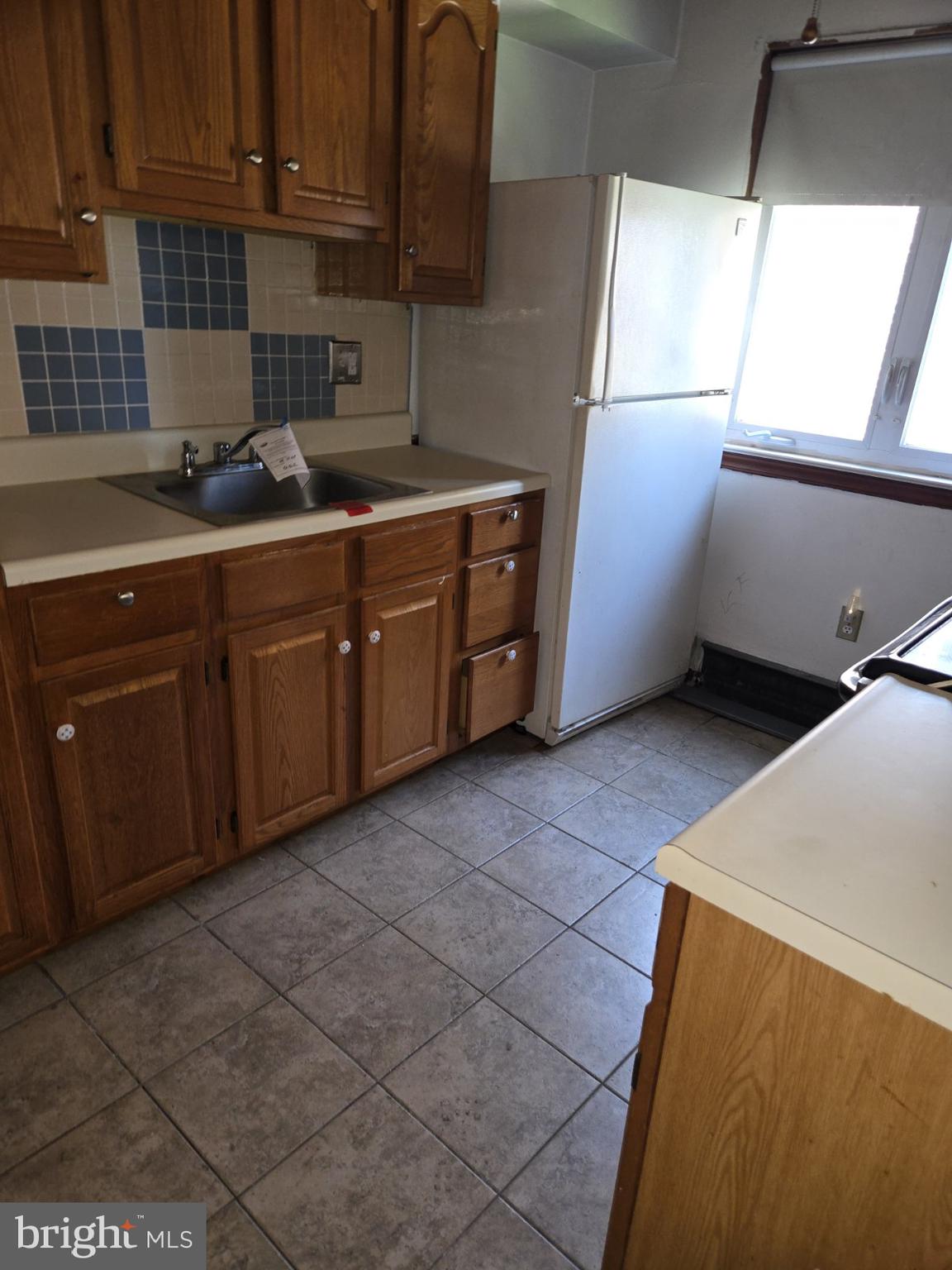 8305 RIDGEWAY STREET