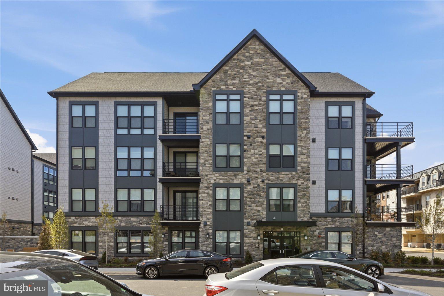 23651 HAVELOCK WALK TERRACE 304