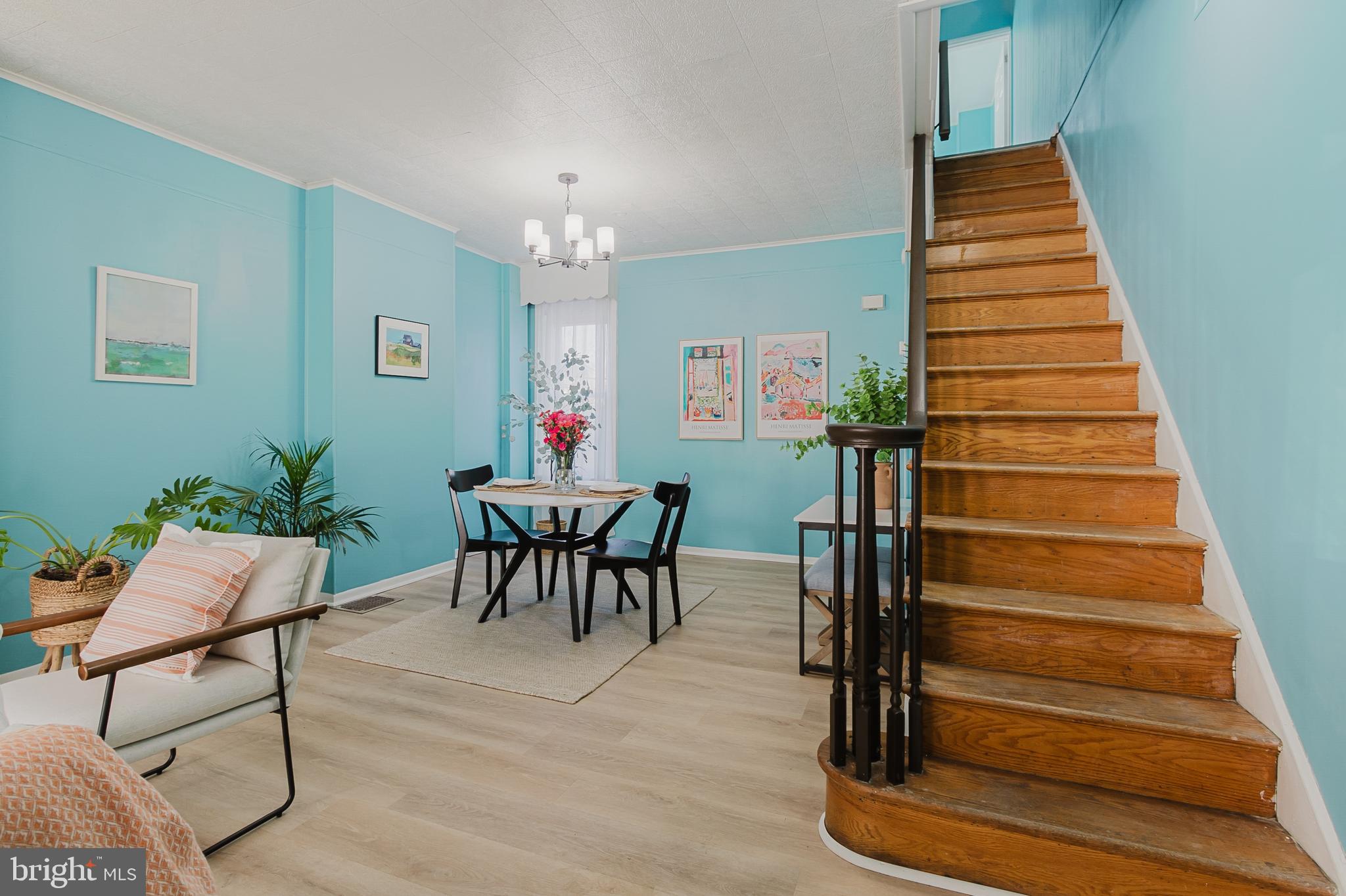 619 N LINCOLN STREET