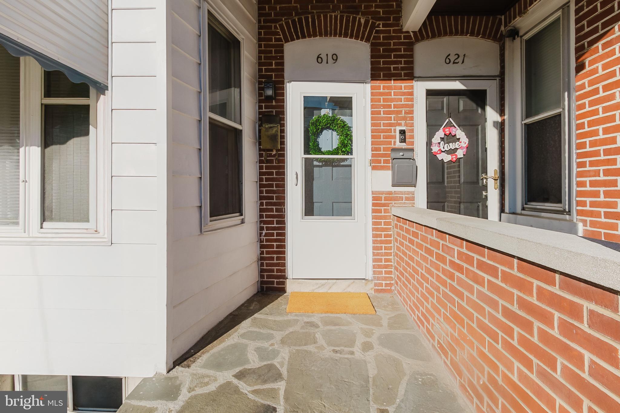 619 N LINCOLN STREET