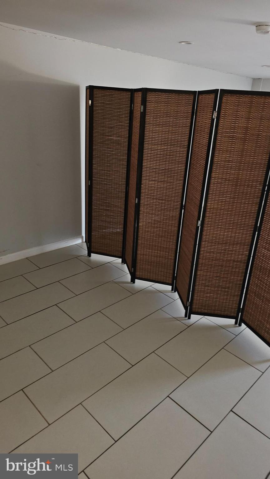 RHAWNHURST - Residential Lease