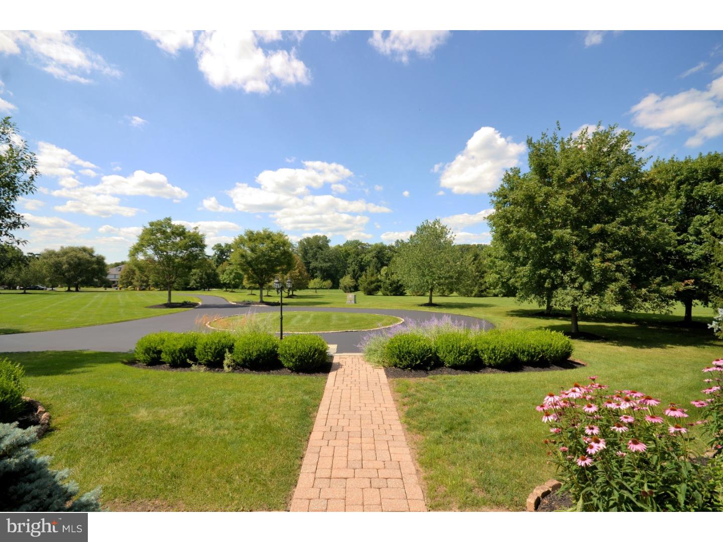 THE HIGHLANDS - Residential