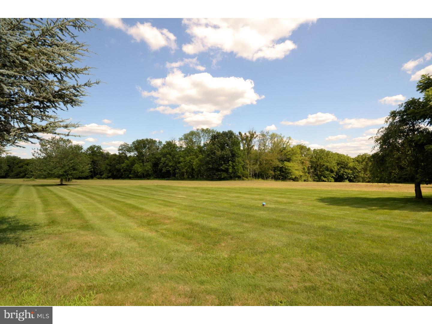 THE HIGHLANDS - Residential