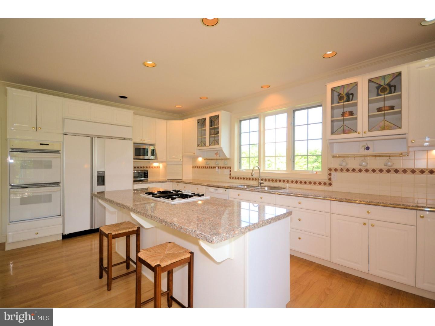 THE HIGHLANDS - Residential