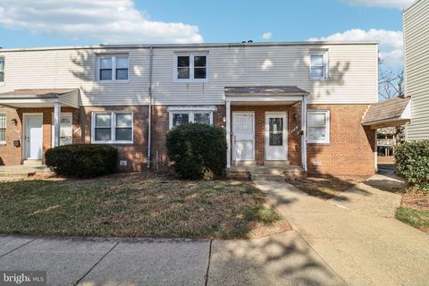 Photo of 2834 Iverson Street #101, TEMPLE HILLS, MD 20748 (MLS # MDPG2192522)