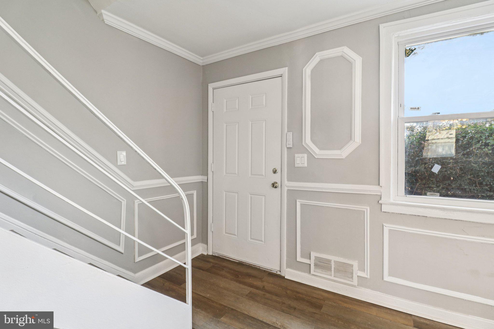 IVERSON SQUARE CONDOMINIUM - Residential