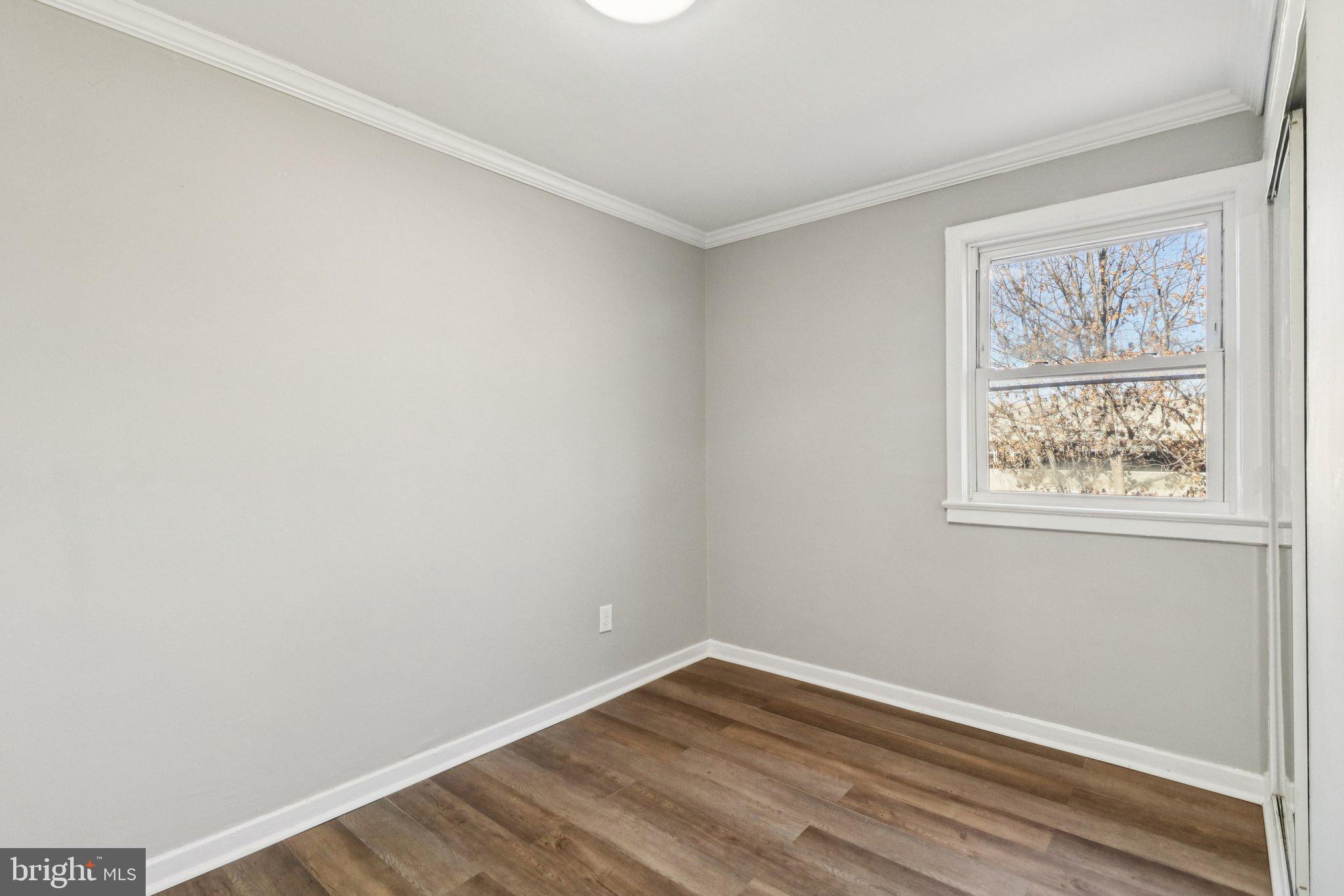 IVERSON SQUARE CONDOMINIUM - Residential