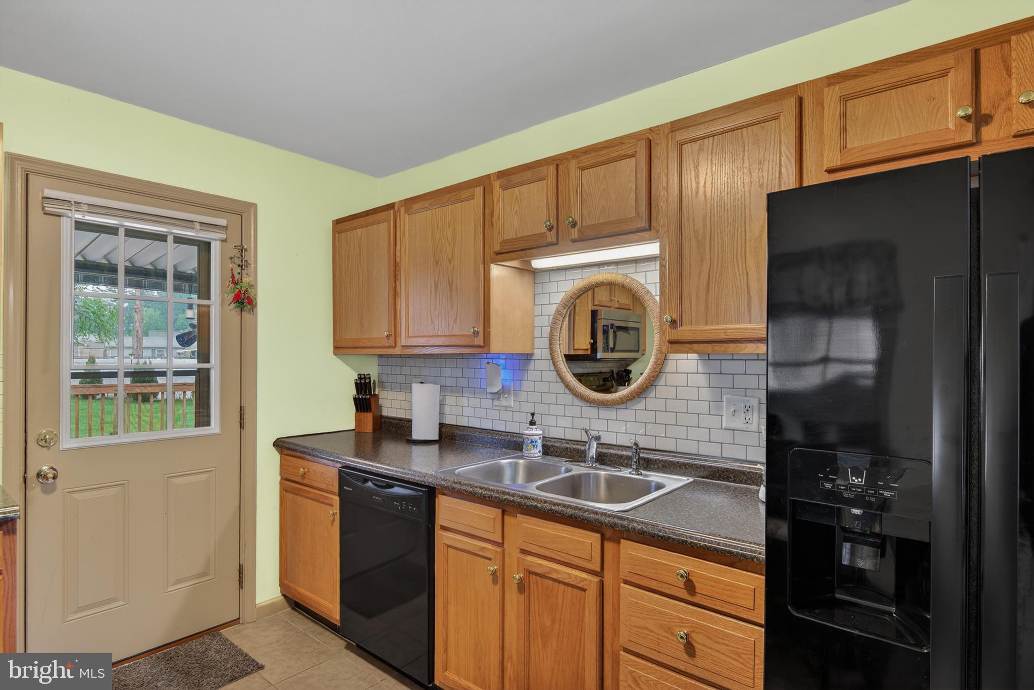 DELBROOK MANOR - Residential