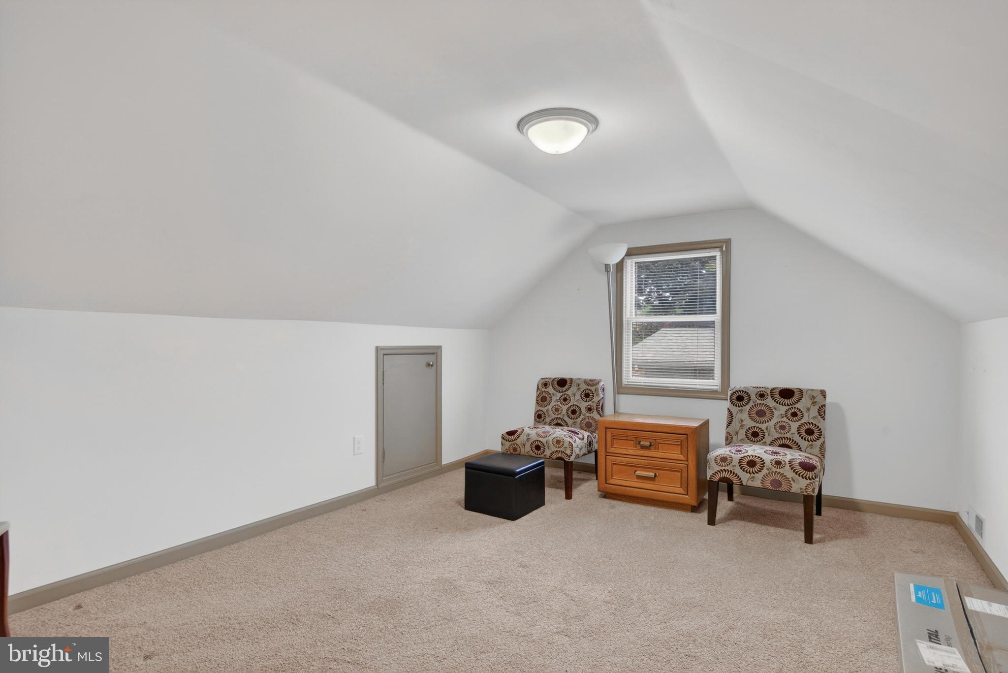 DELBROOK MANOR - Residential