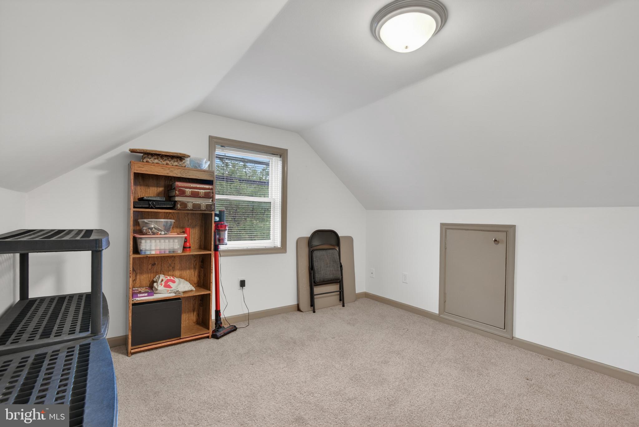 DELBROOK MANOR - Residential