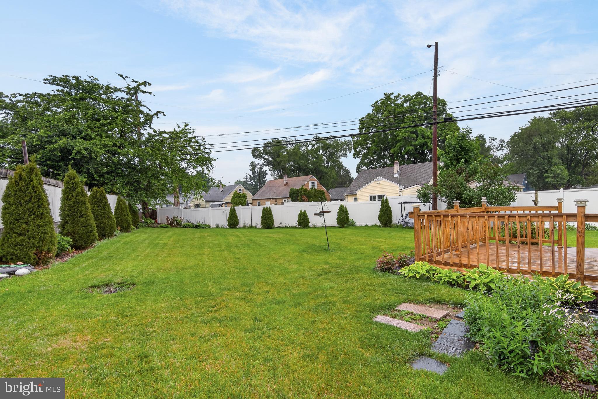 DELBROOK MANOR - Residential