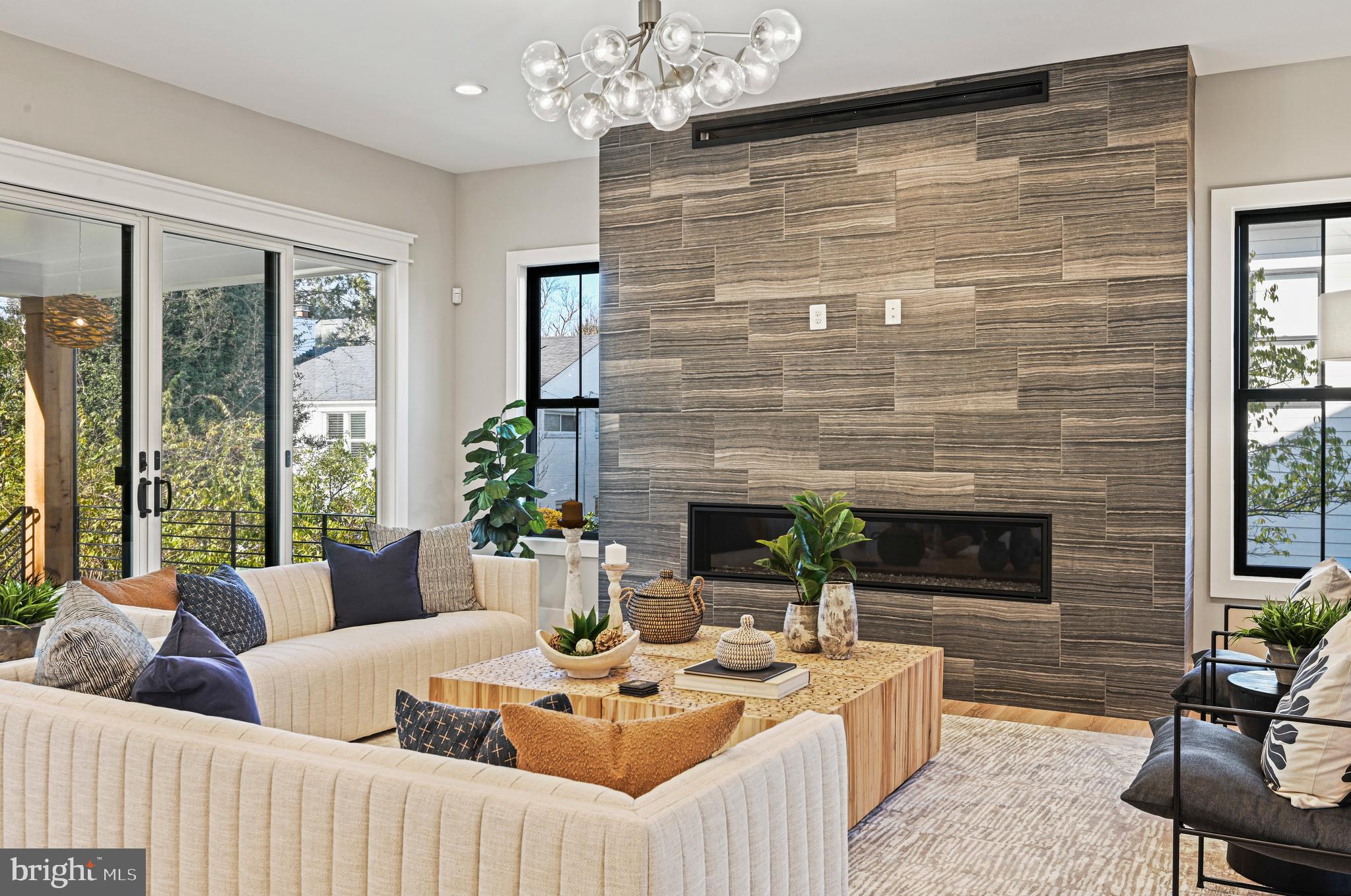 SOUTHRIDGE - Residential