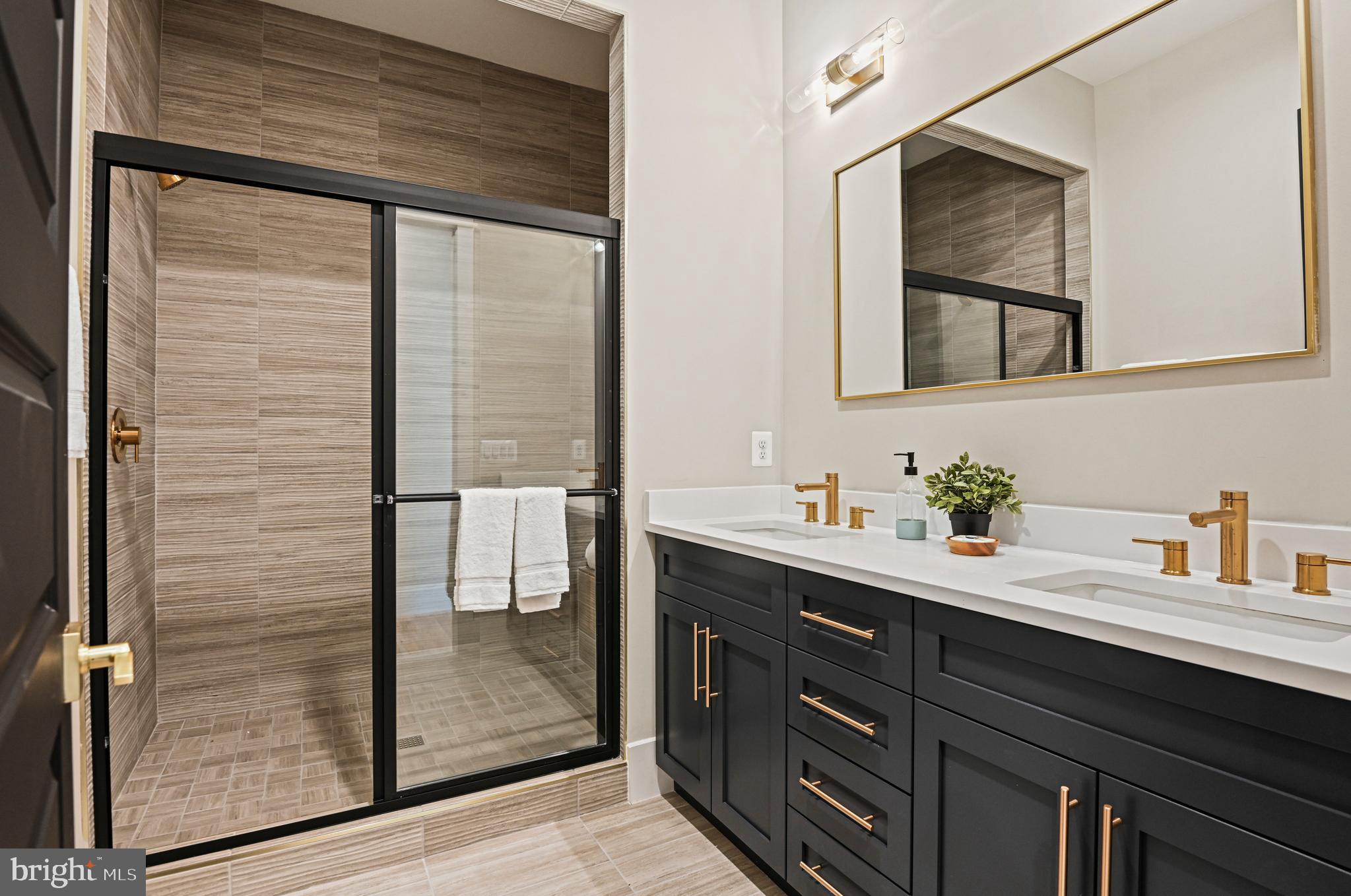 SOUTHRIDGE - Residential