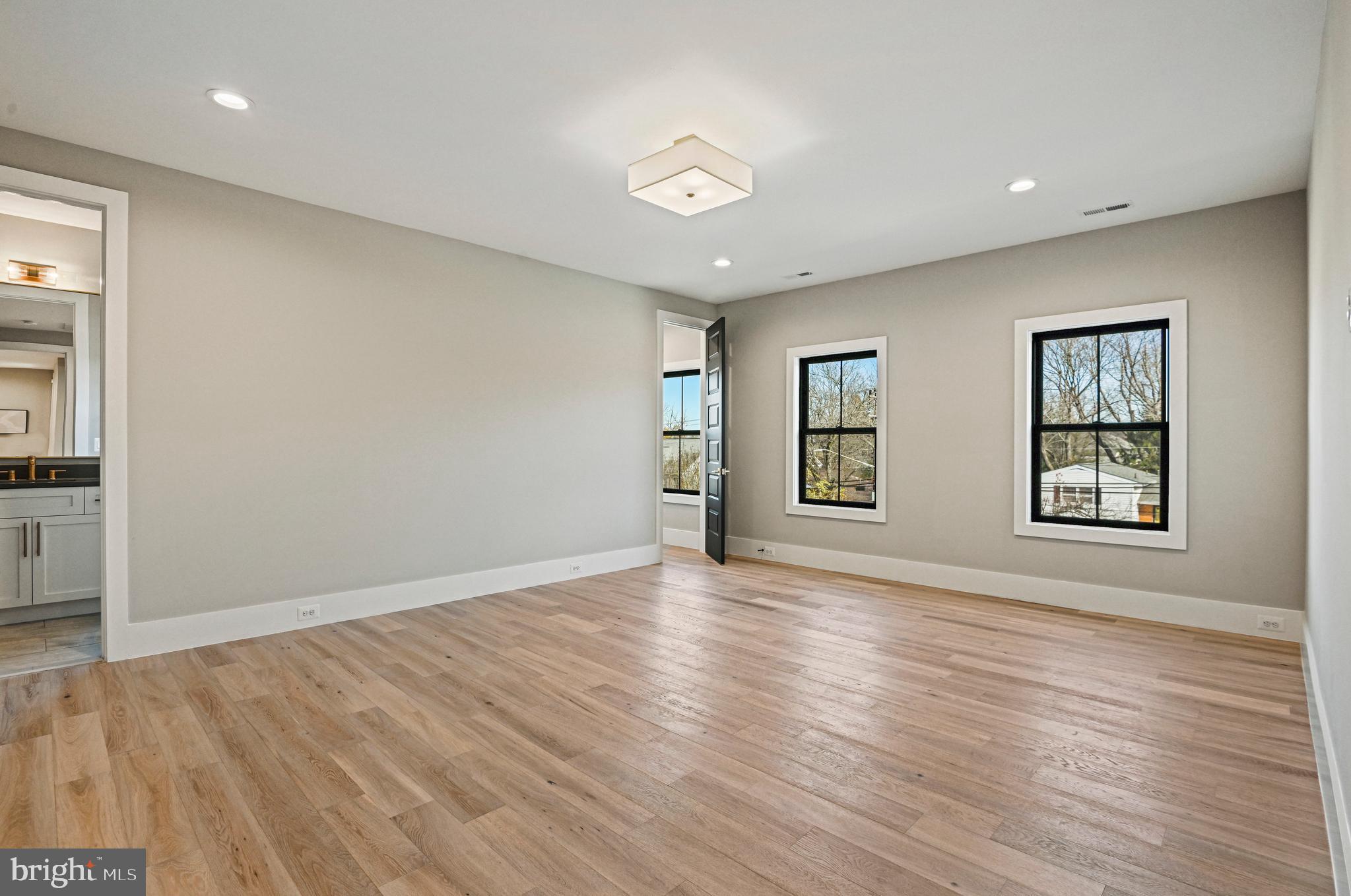 SOUTHRIDGE - Residential