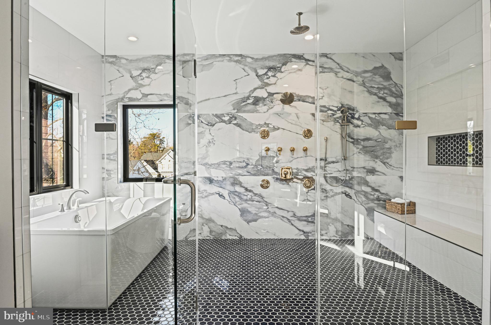 SOUTHRIDGE - Residential