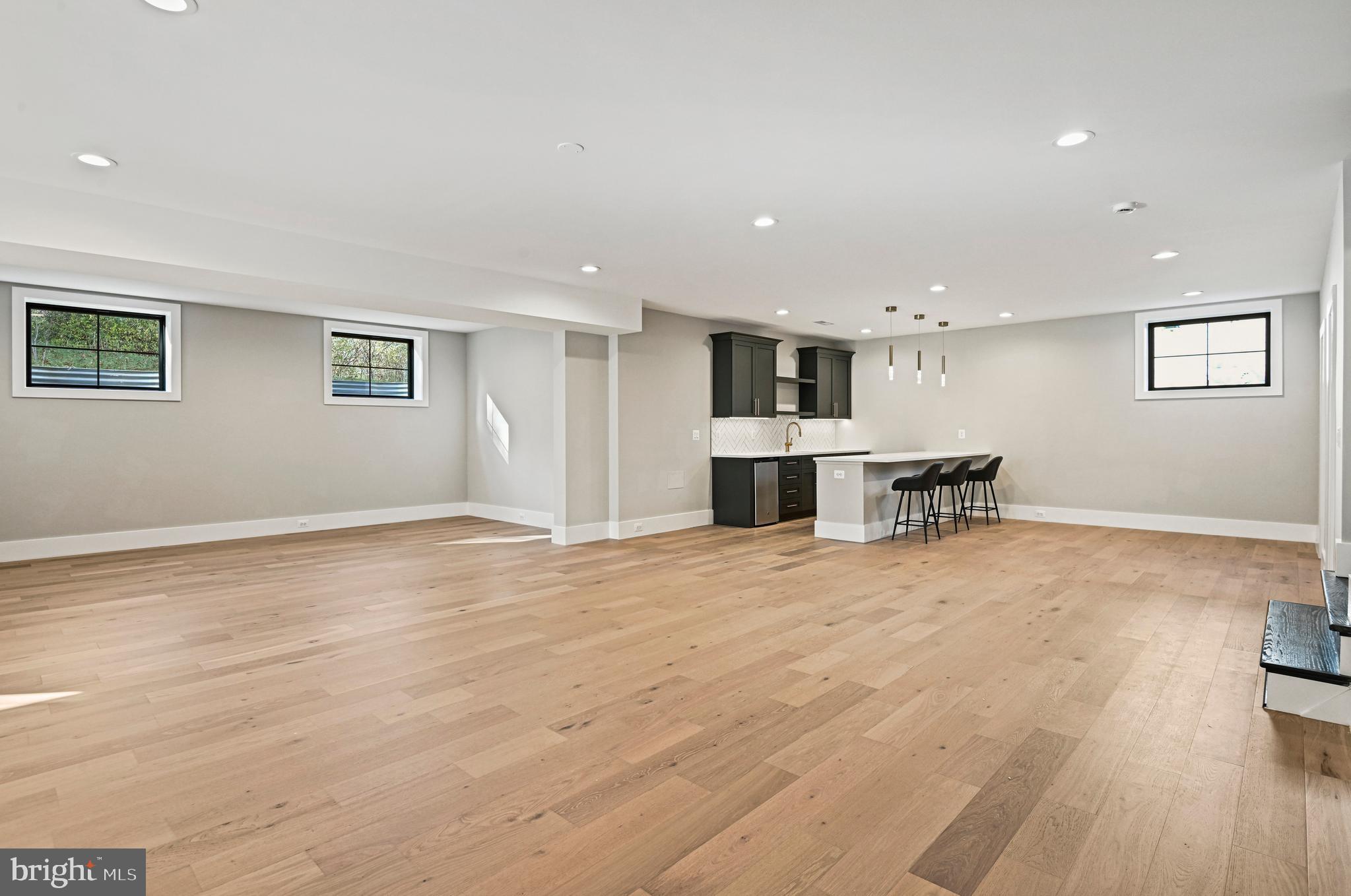 SOUTHRIDGE - Residential