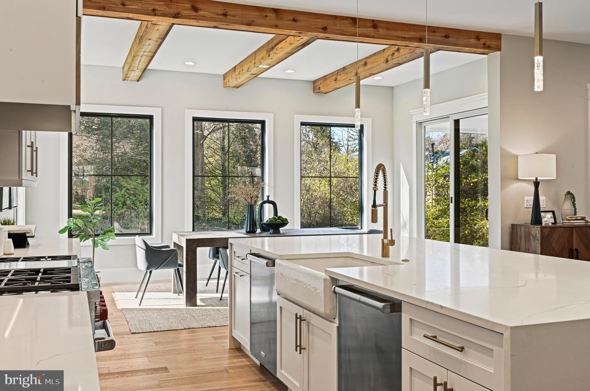 SOUTHRIDGE - Residential