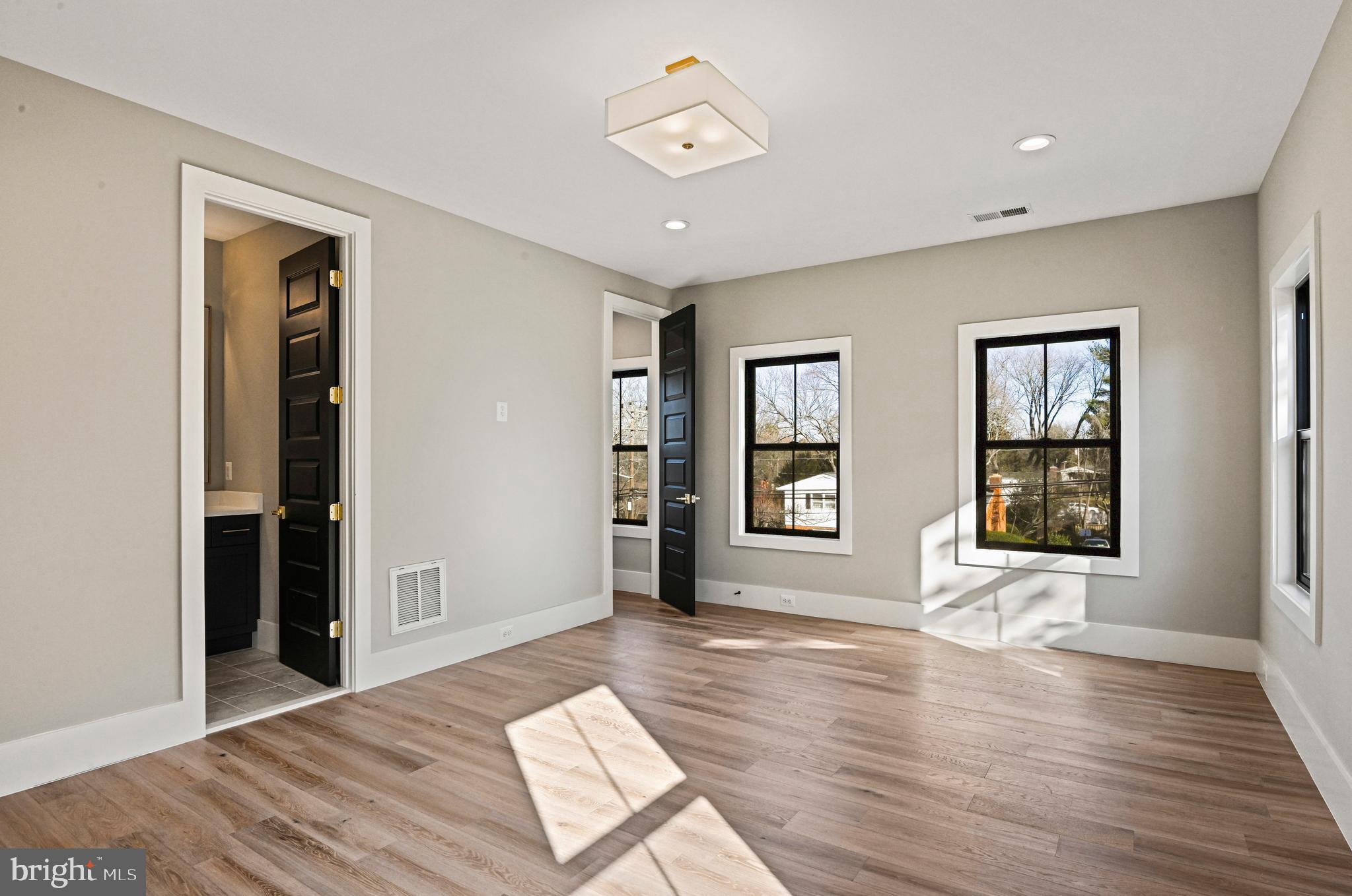 SOUTHRIDGE - Residential