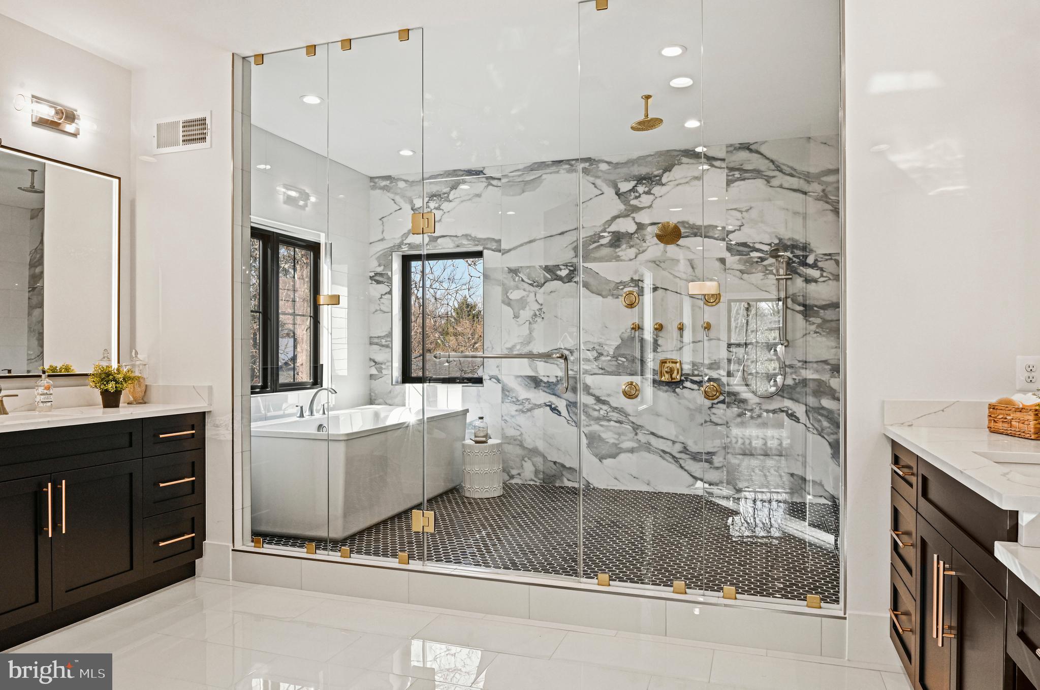 SOUTHRIDGE - Residential