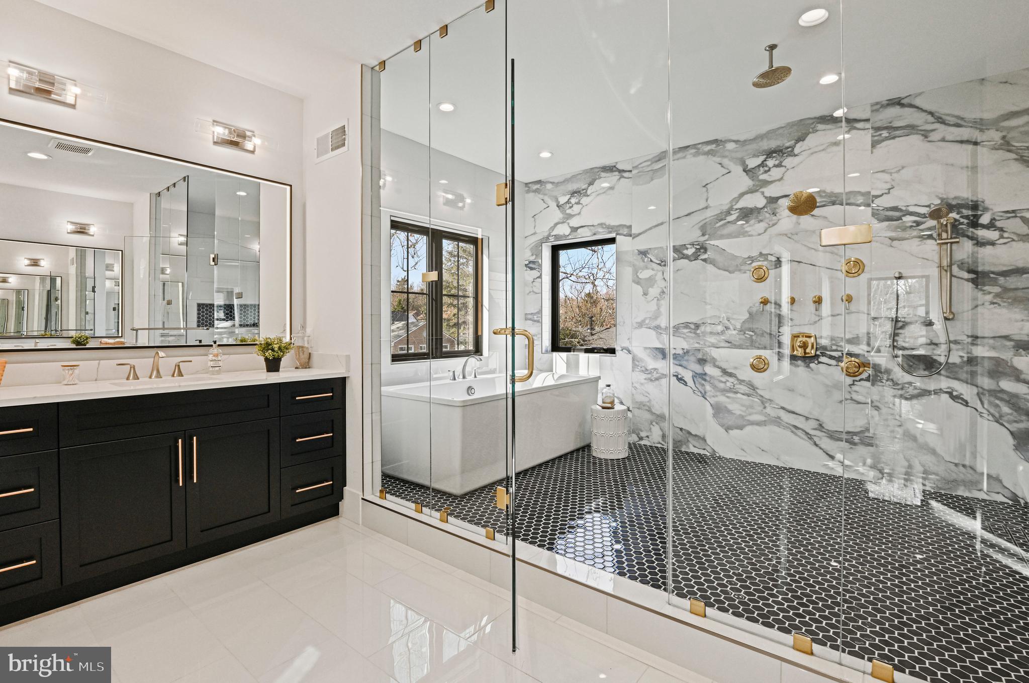 SOUTHRIDGE - Residential