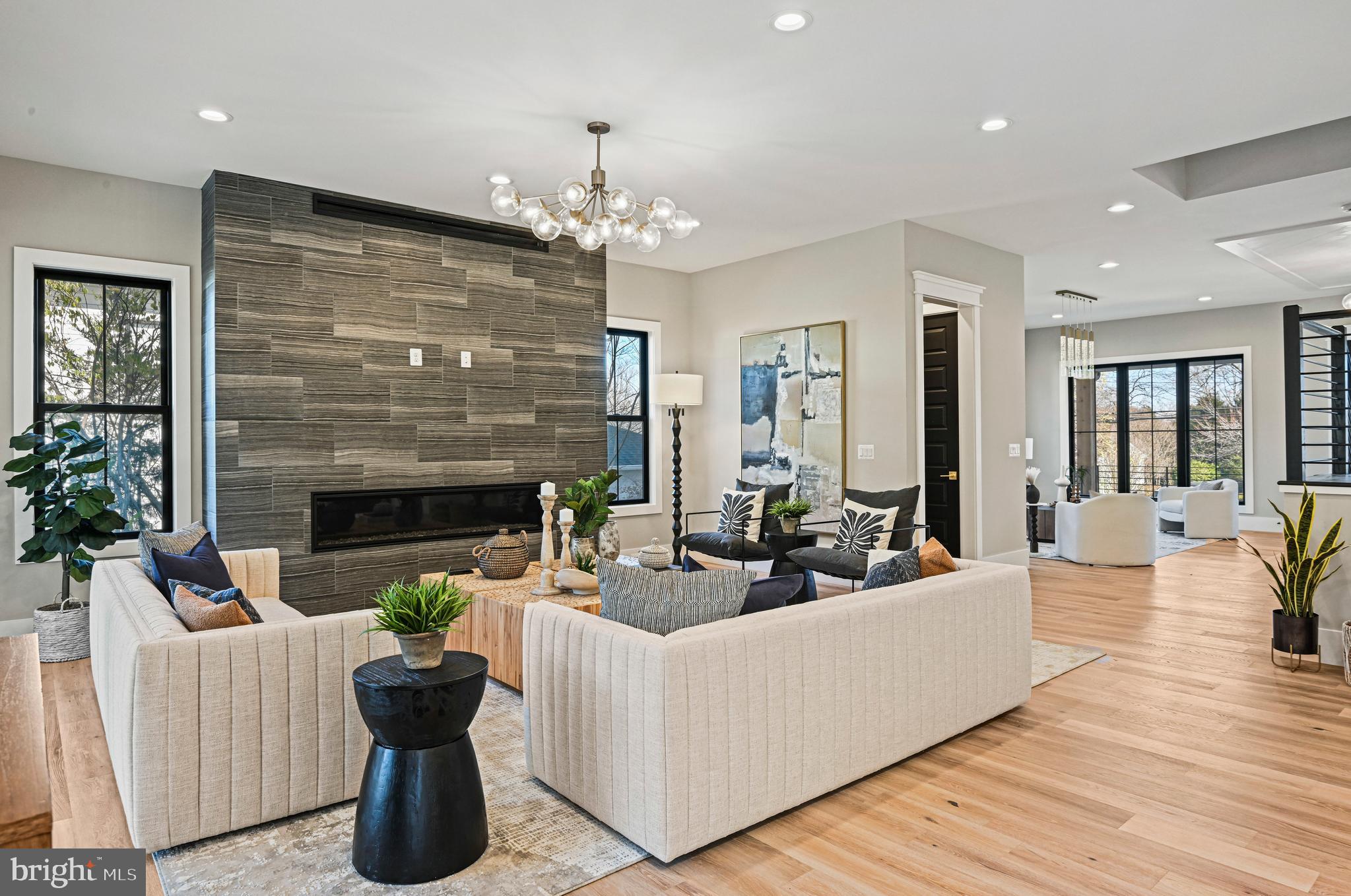 SOUTHRIDGE - Residential