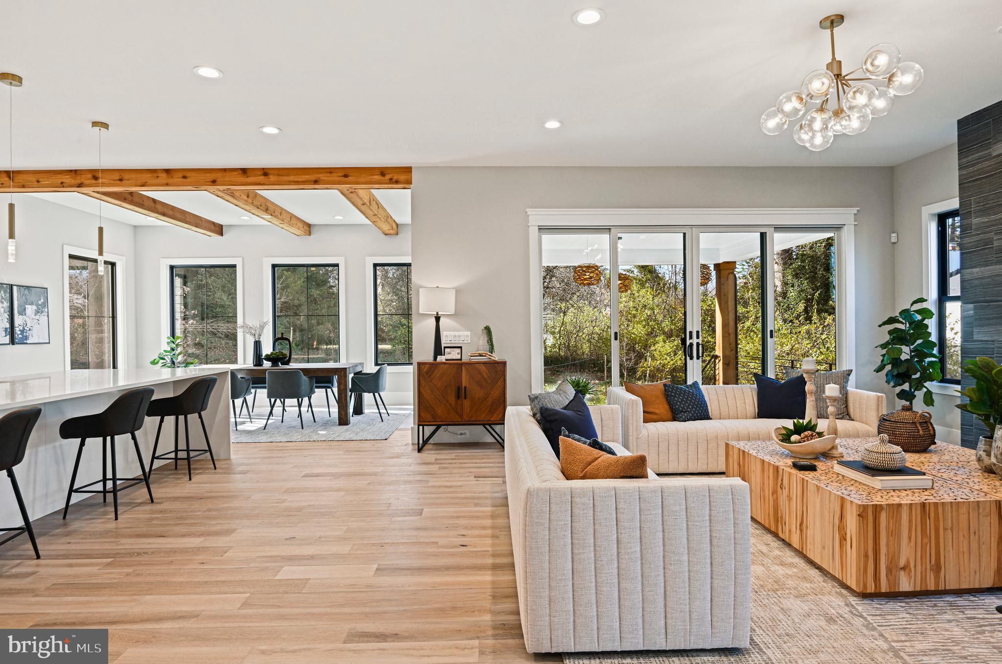 SOUTHRIDGE - Residential