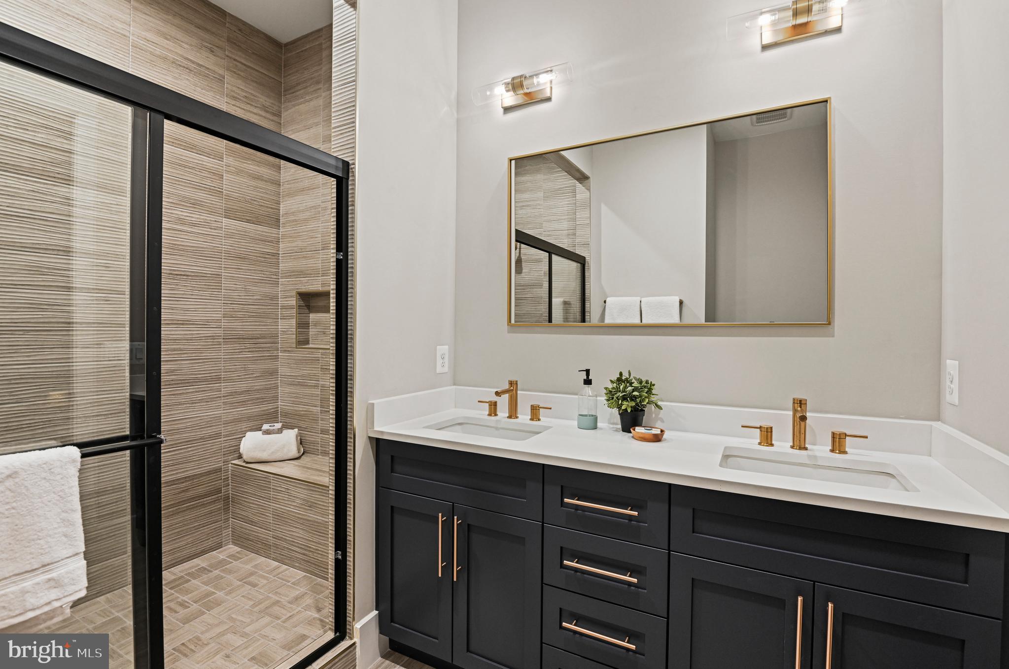 SOUTHRIDGE - Residential