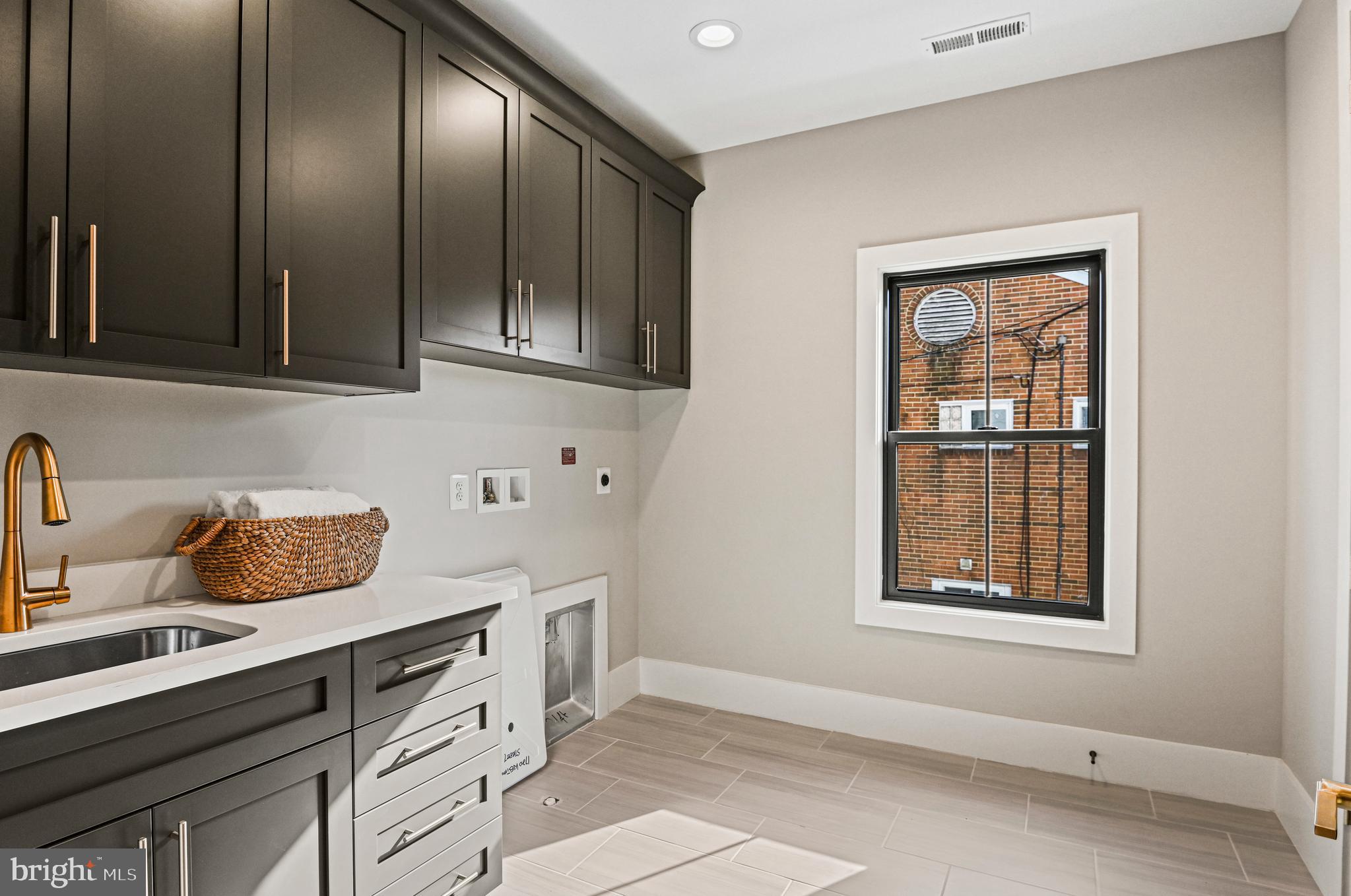 SOUTHRIDGE - Residential